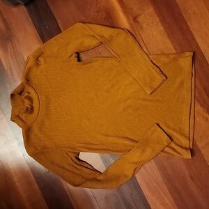 Uniqlo ribbed mock neck turtleneck long sleeve top